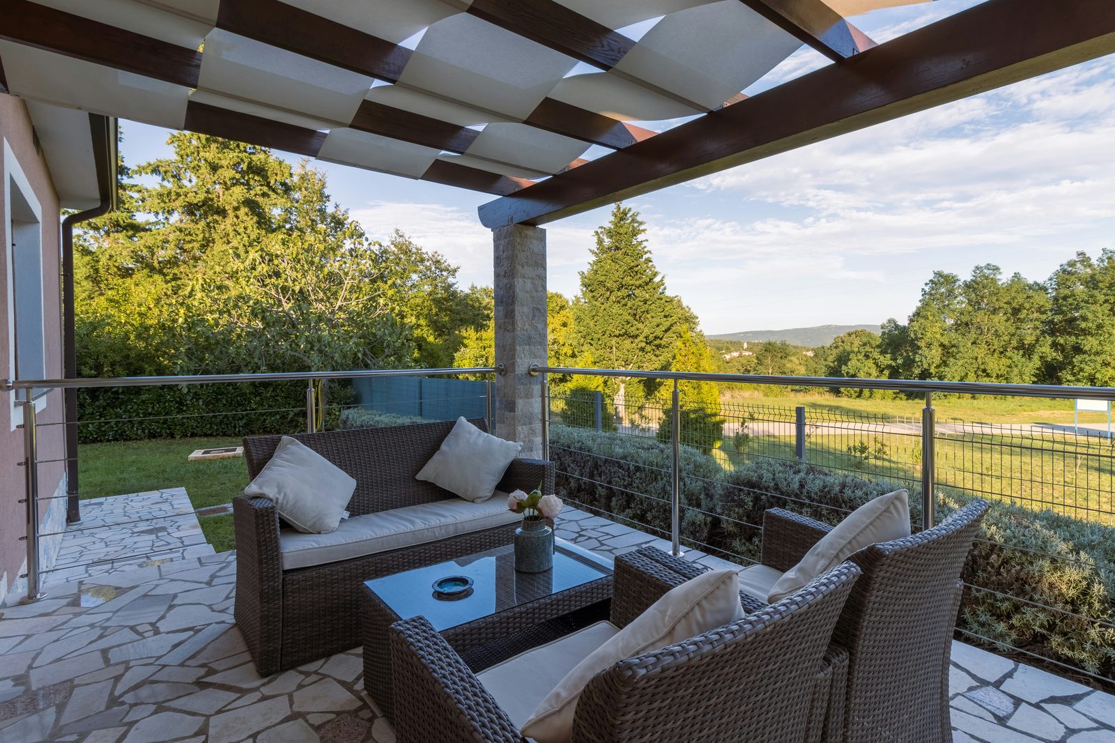 Custom paver patio and outdoor living space in Lee's Summit